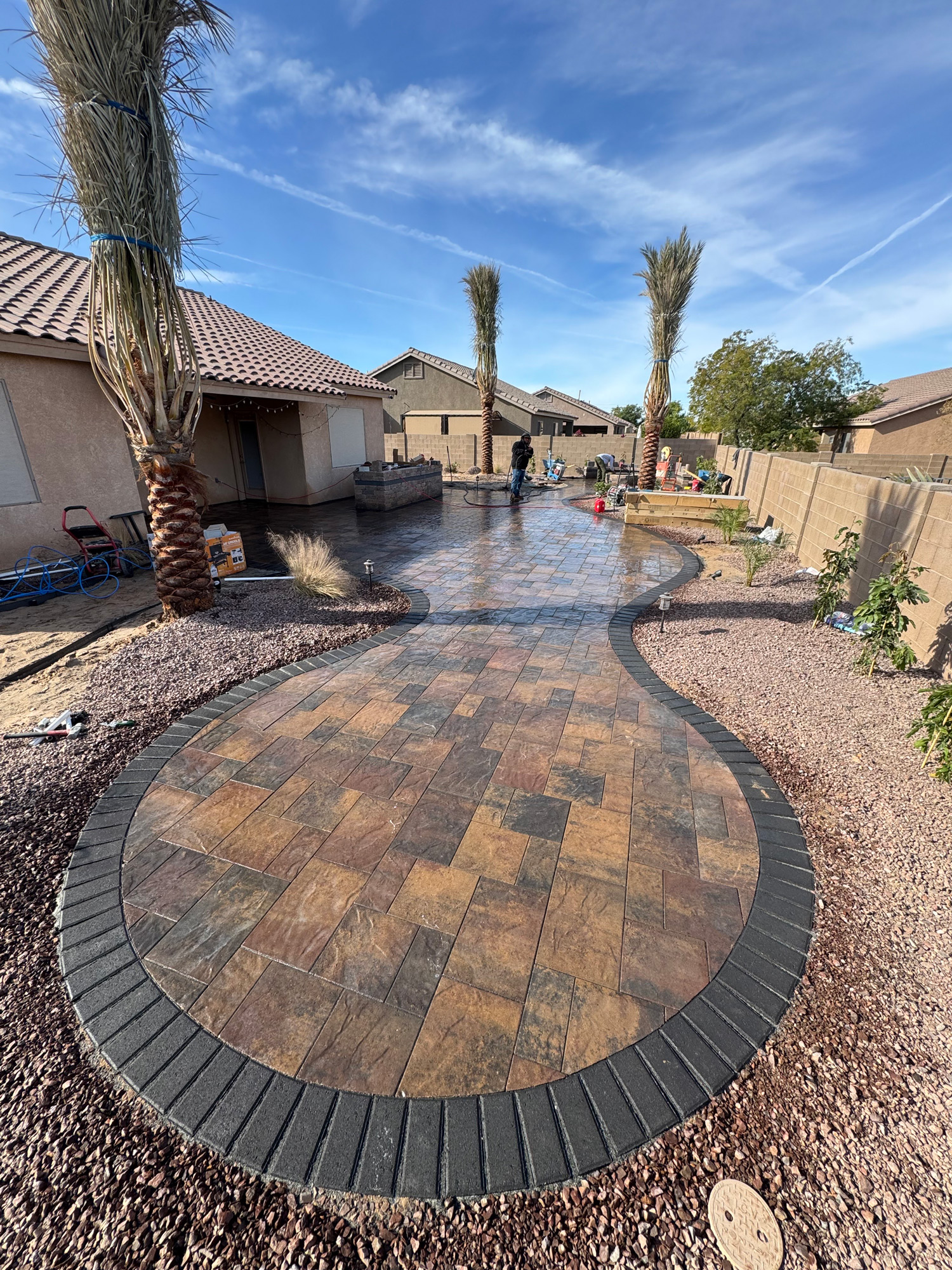 Cooler colored patio with pavers